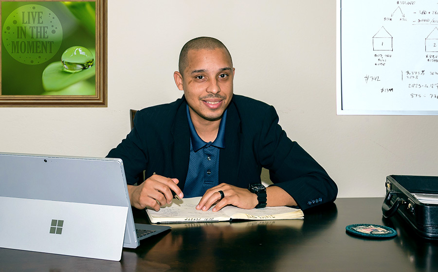 Mario - Contact us Photo (mobile)